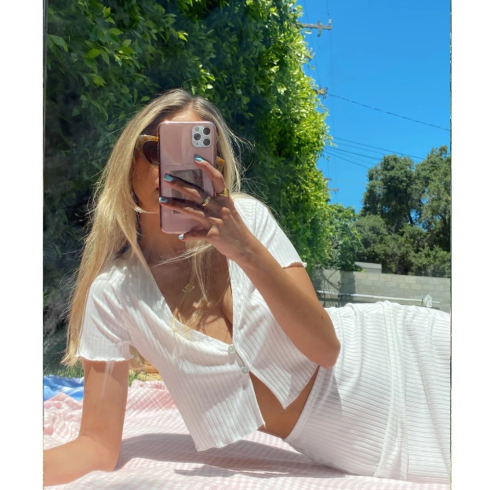 NEW Shop Resurrection Cali 2-Piece Set in White 🌻 - Picture 1 of 7